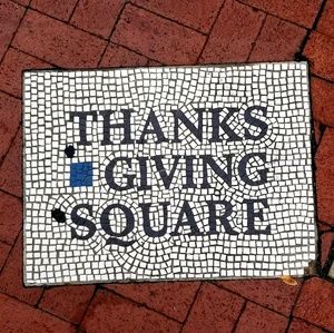 Meet your Posher, Gwendolyn